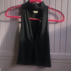 UO choker vneck crop top!